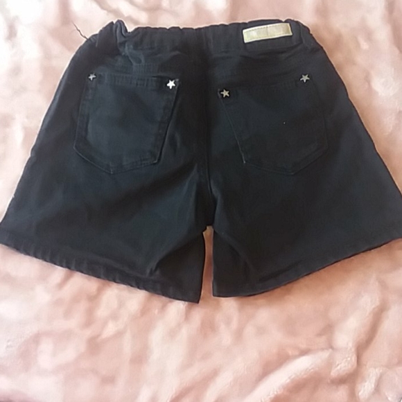 Girls shorts - Picture 2 of 2